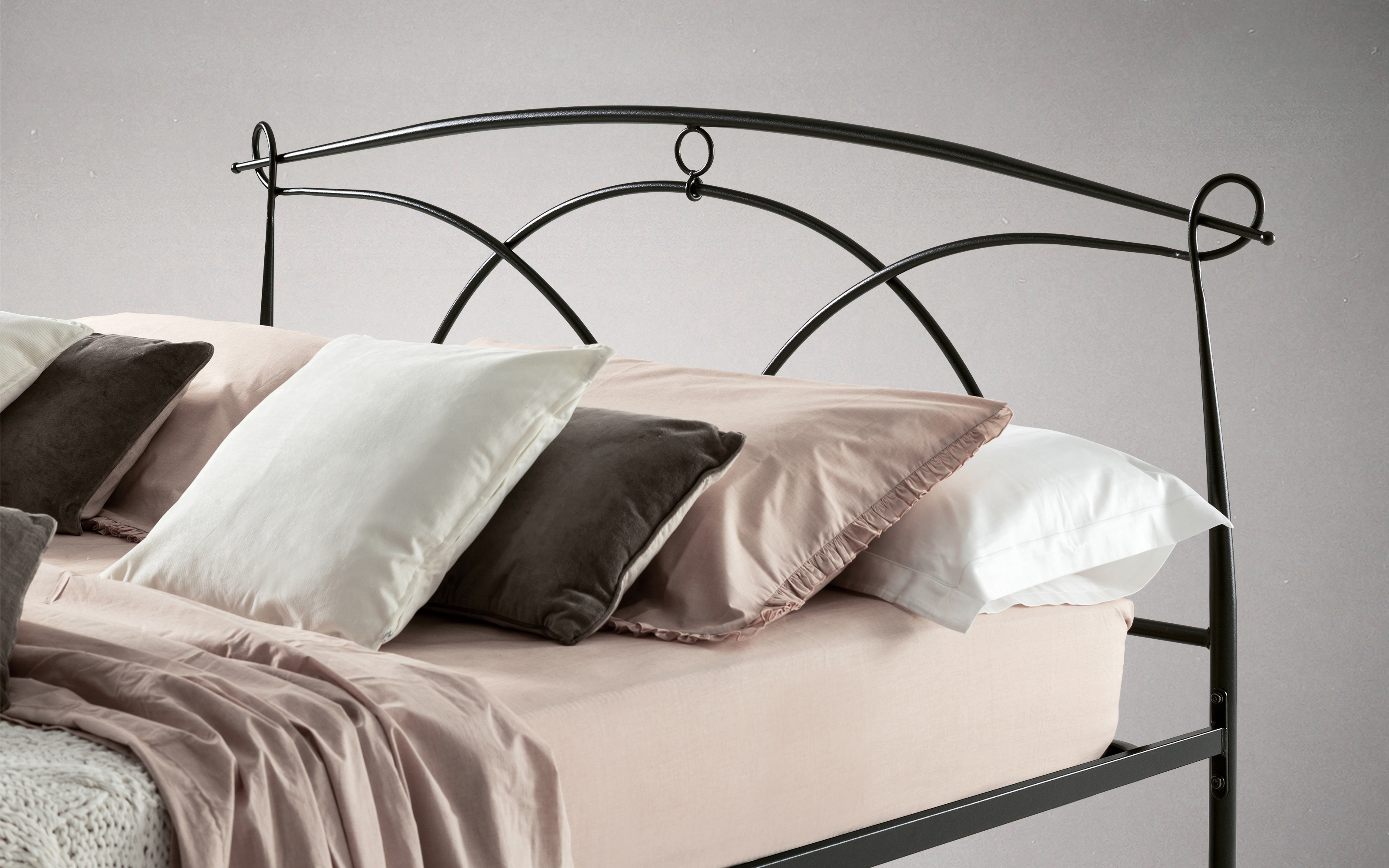 Letto matrimoniale senza contenitore nero: Barbara Mondo Convenienza