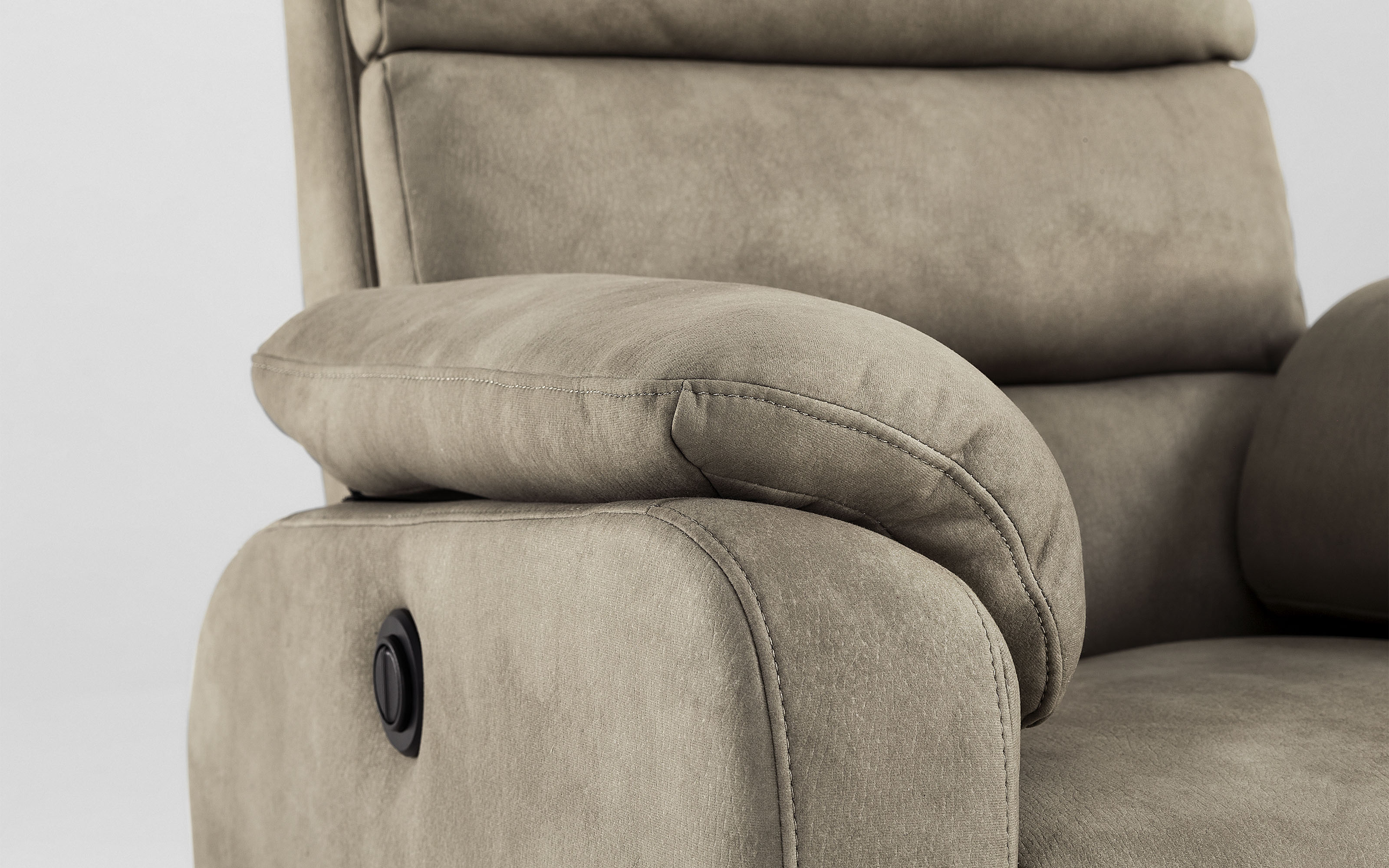 Poltrona recliner comoda: Aruba Mondo Convenienza