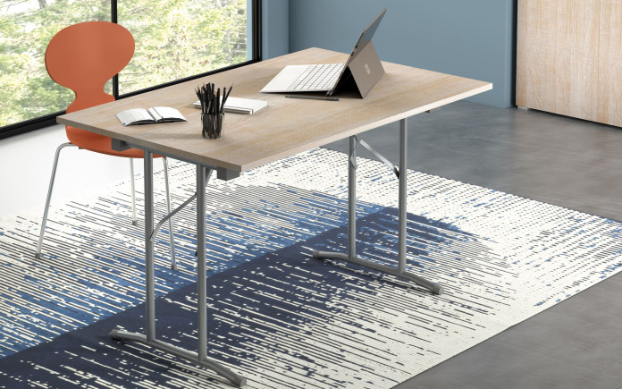 Xelf - Table avec pieds pliables